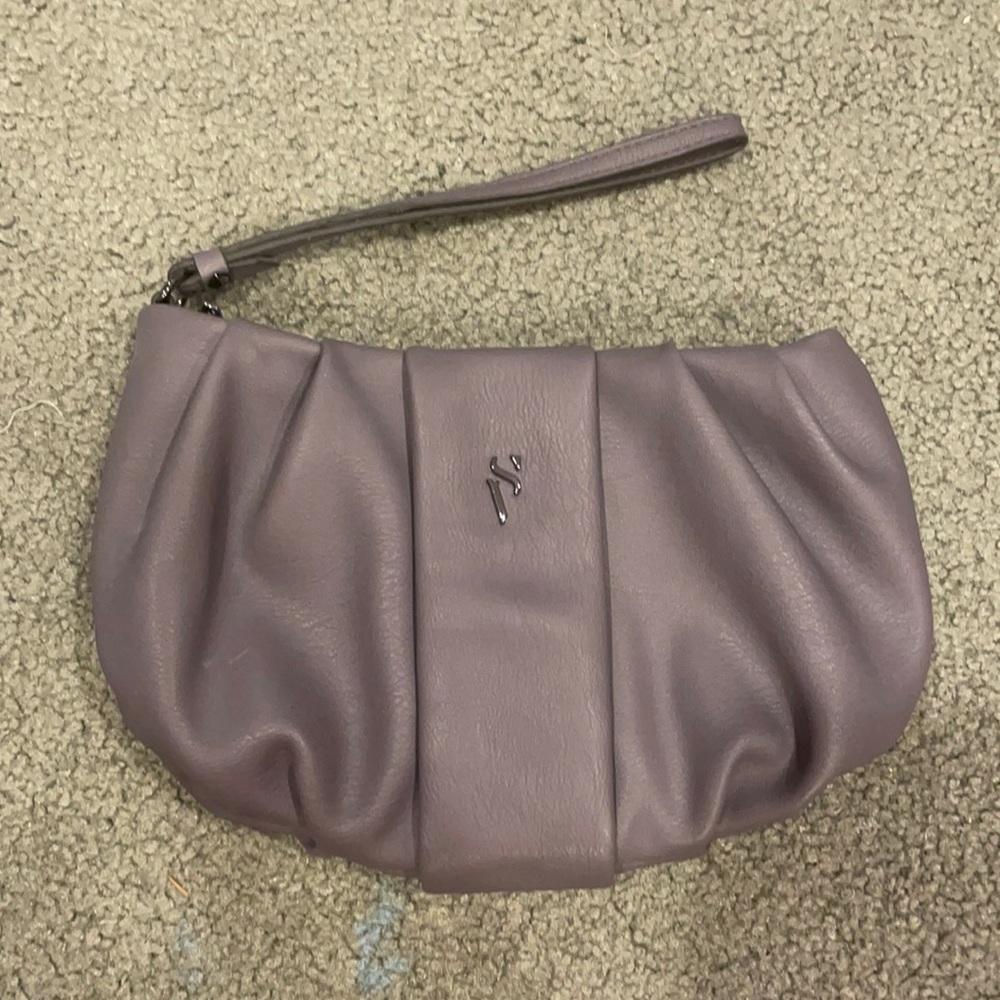 Simply Vera Wristlet